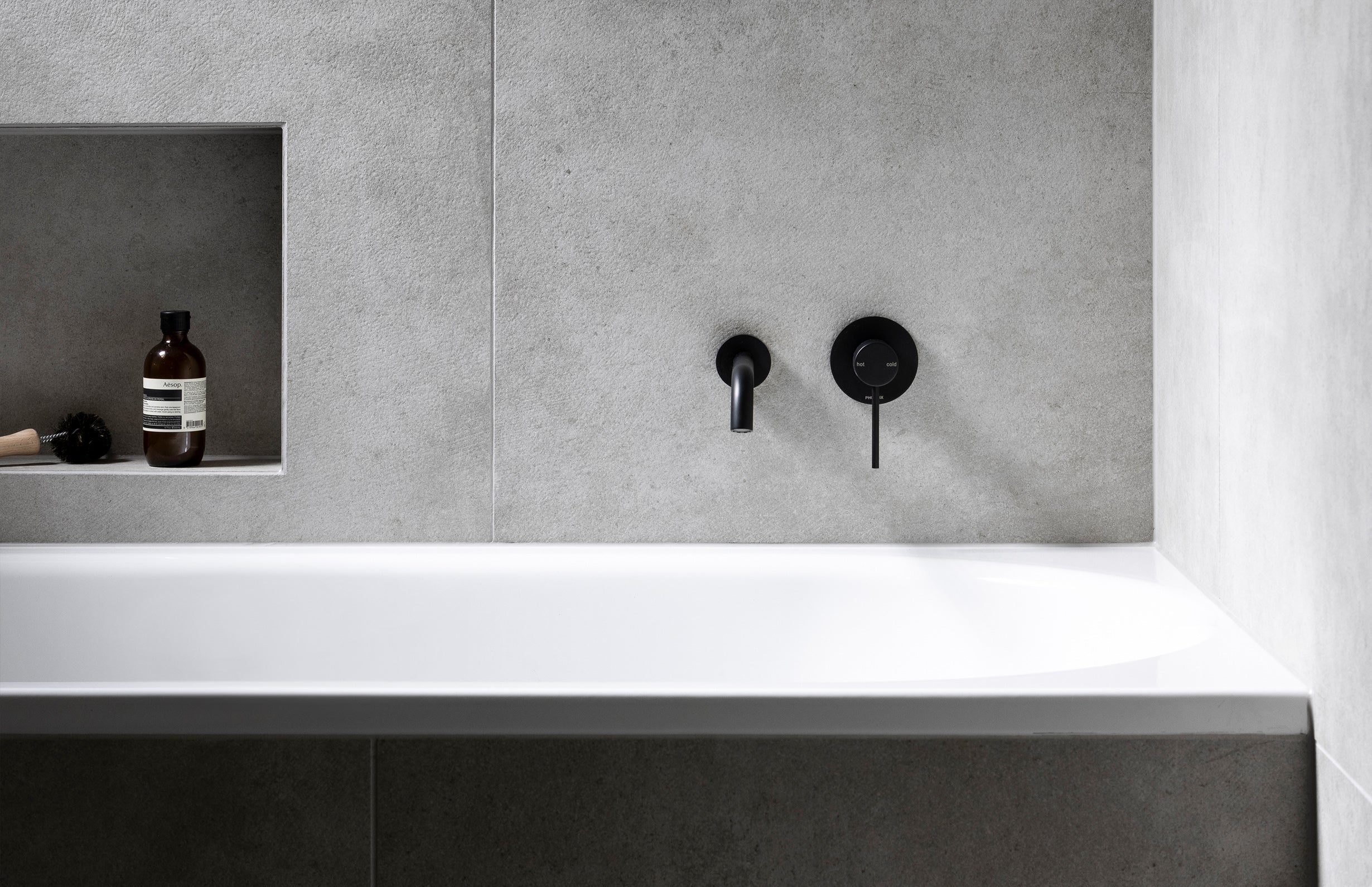 PHOENIX VIVID SLIMLINE SWITCHMIX WALL AND SHOWER MIXER MATTE BLACK