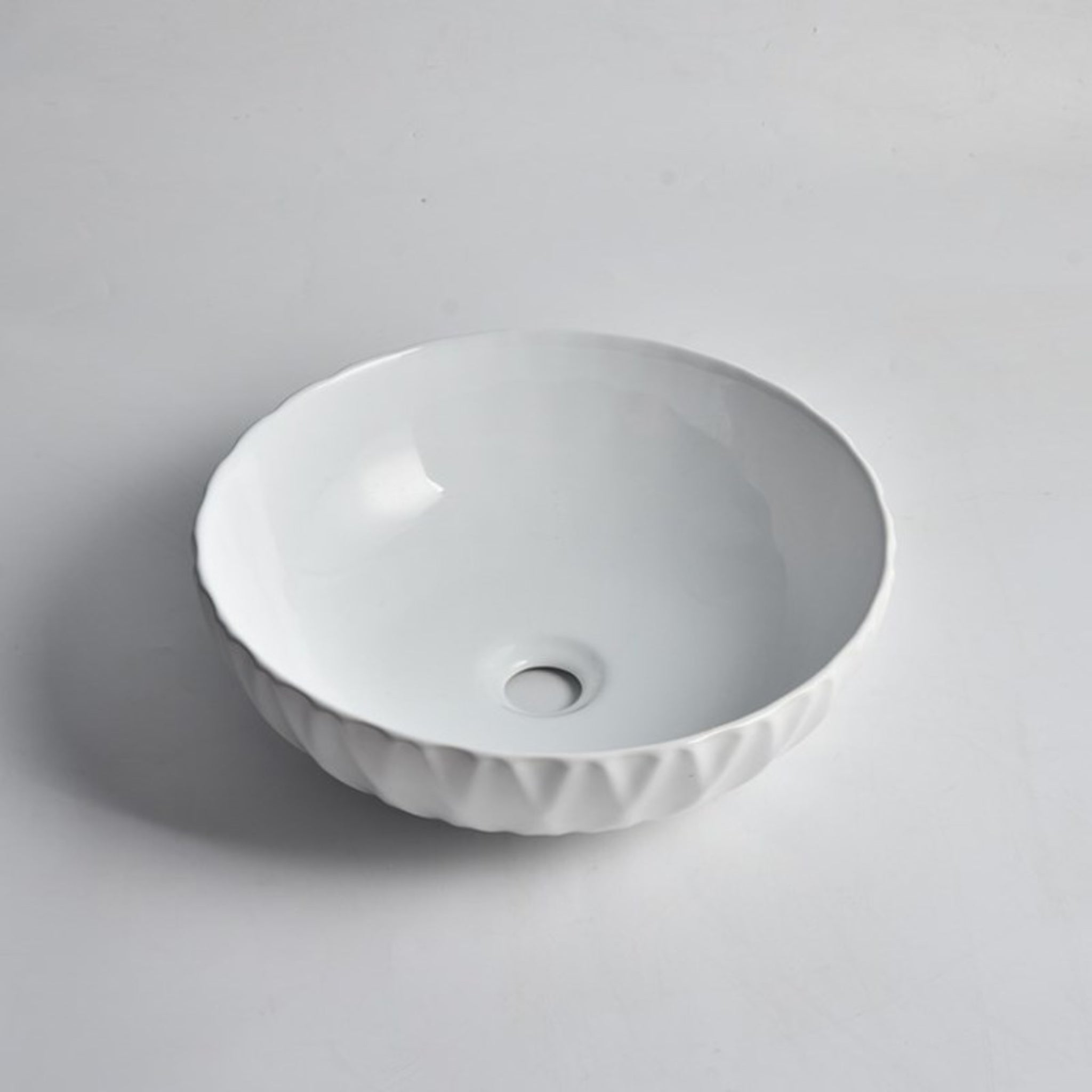 AQUAPERLA CERAMIC ROUND ABOVE COUNTER BASIN GLOSS WHITE 395MM