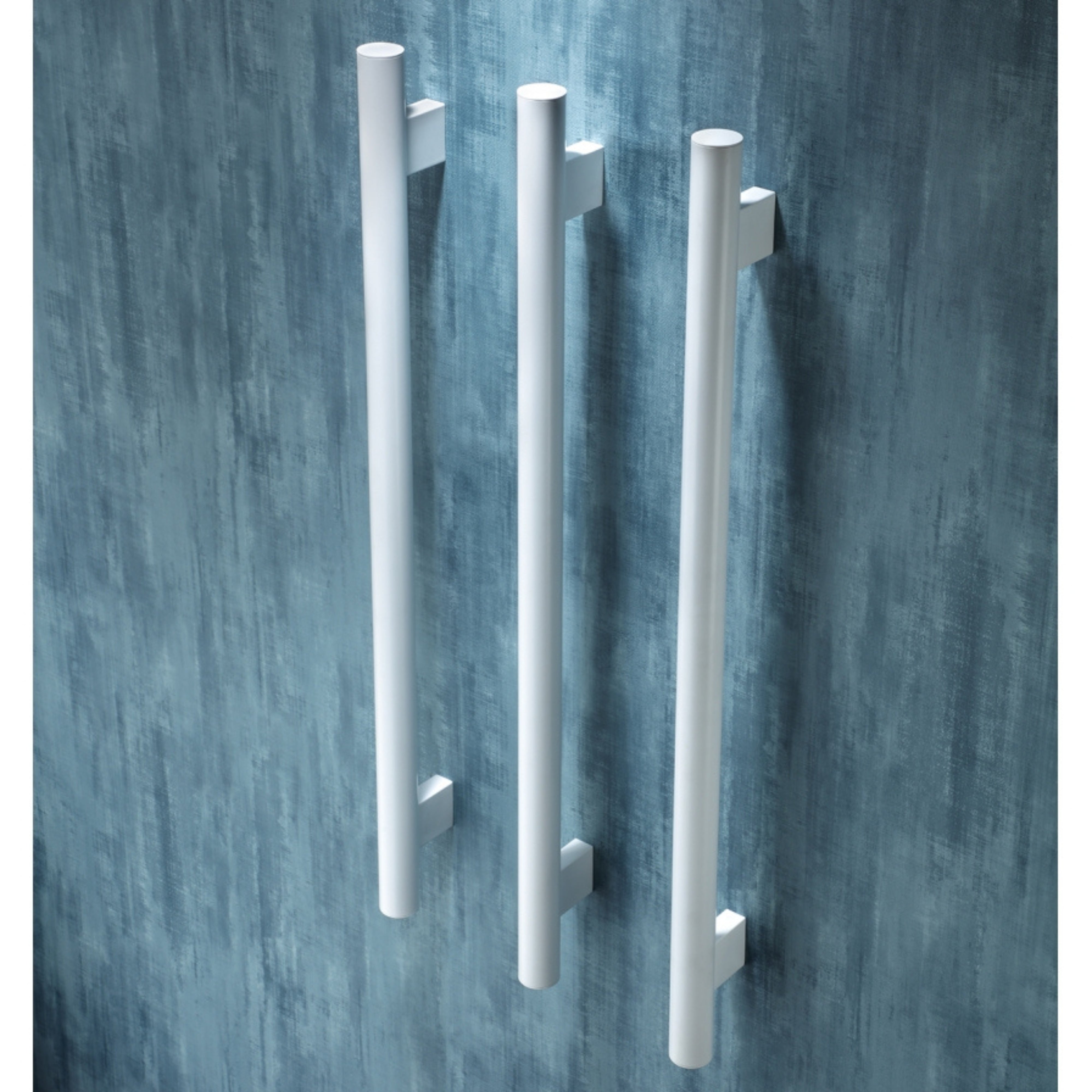 HEIRLOOM HEIKO POLE HEATED SINGLE TOWEL RAIL MATTE WHITE 1000MM