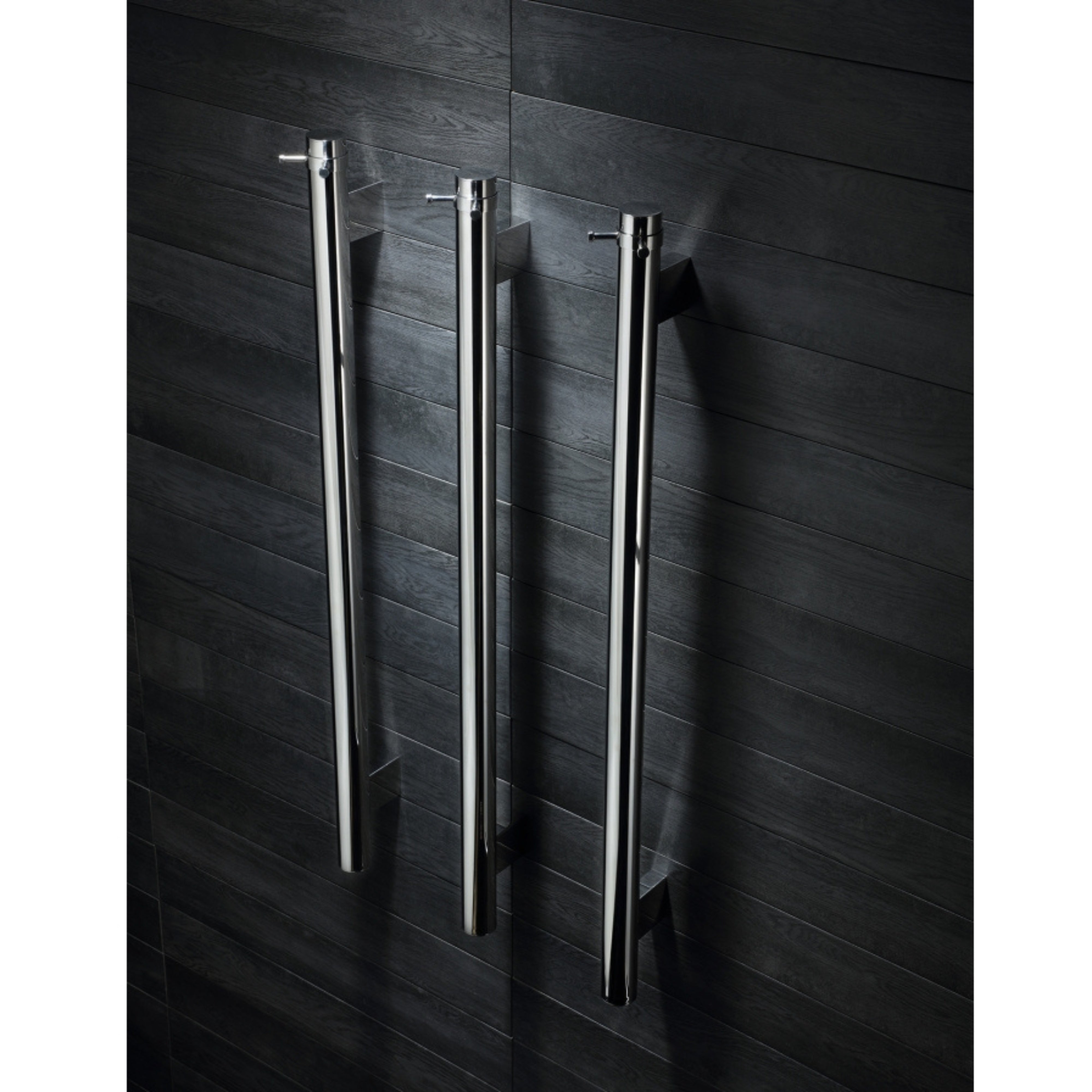 HEIRLOOM HEIKO POLE AND ROBE HOOK HEATED SINGLE TOWEL RAIL STAINLESS STEEL 1000MM