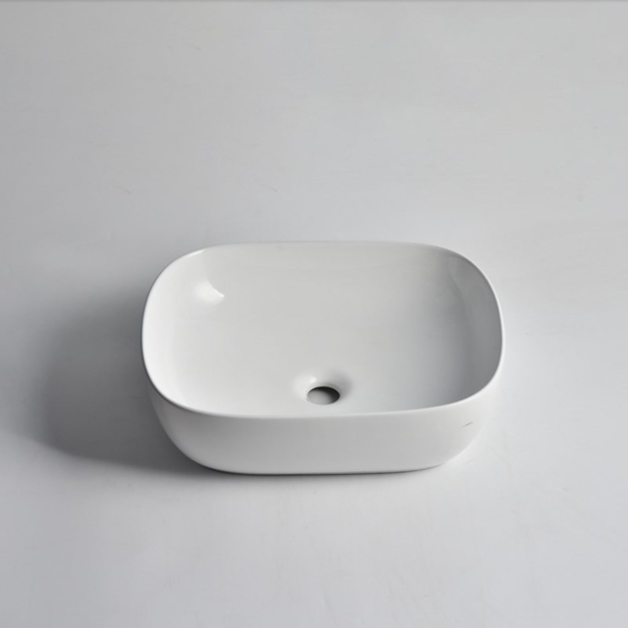 AQUAPERLA CERAMIC OVAL ABOVE COUNTER BASIN GLOSS WHITE 480MM